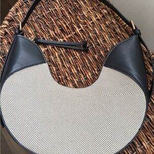 H&M Elegant Black and Cream Women's Bag